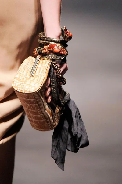 Look 64